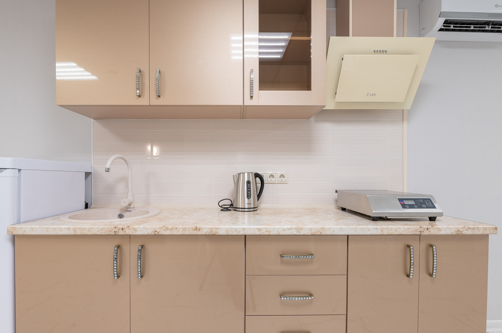 Кухня в апартаментах