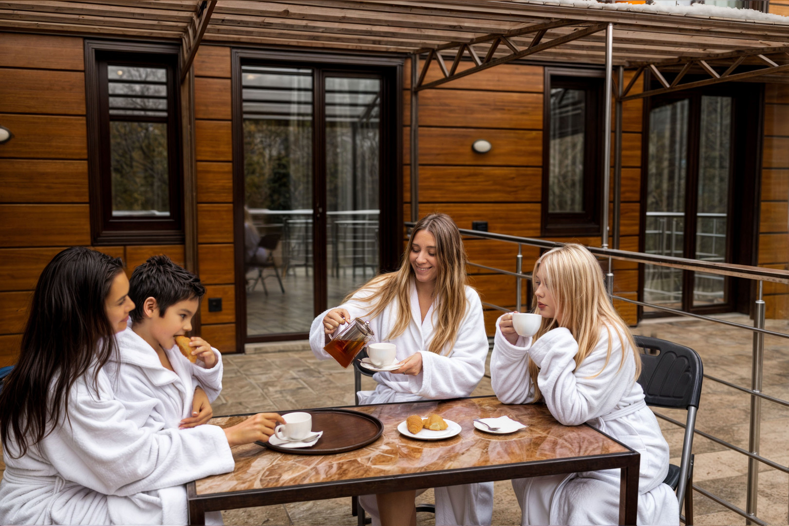 Делюкс | терраса | вид на горы