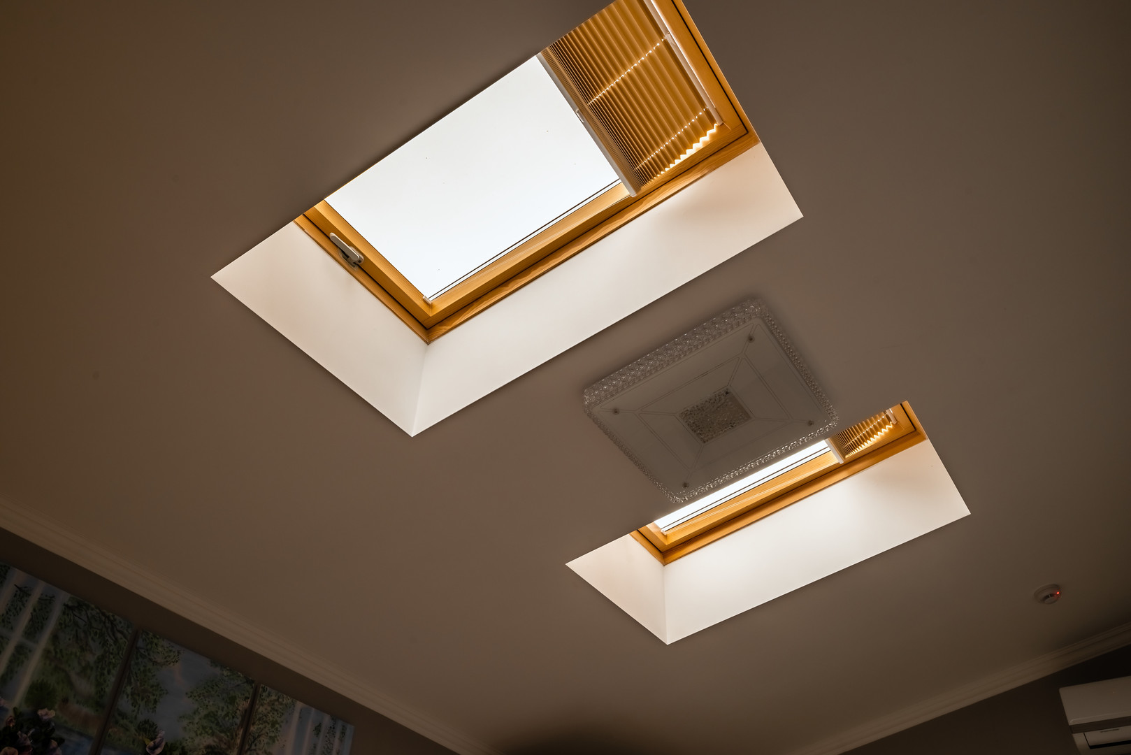 Мансардные окна